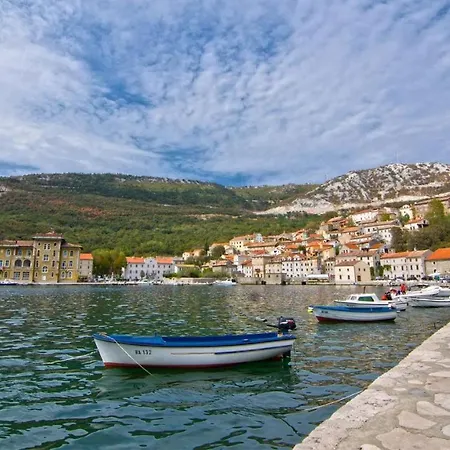 Leta In A Oasis With Fitness, Souna, Heated Pool & Barbecue, Kvarner *