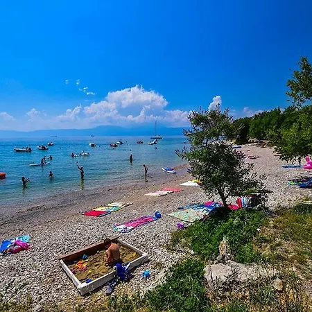 Leta In A Oasis With Fitness, Souna, Heated Pool & Barbecue, Kvarner *