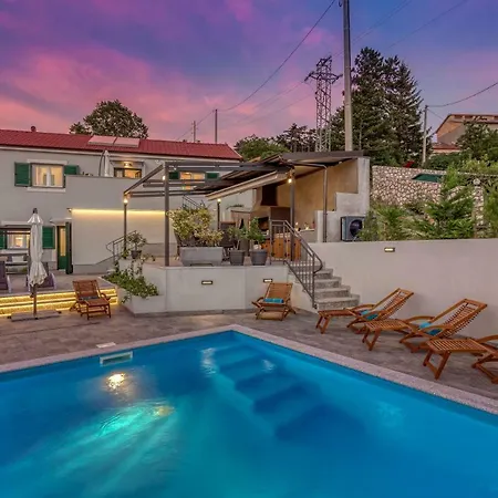 Villa Leta - Luxury In A Oasis With Heated Swimming Pool, Fitness Center And Summer Kitchen - Kvarner