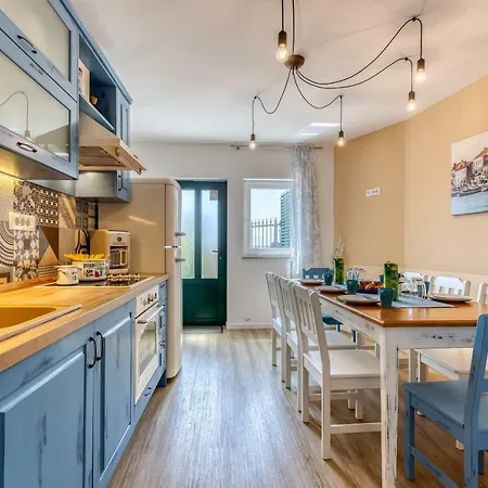 Leta - Luxury In A Oasis With Heated Swimming Pool, Fitness Center And Summer Kitchen - Kvarner