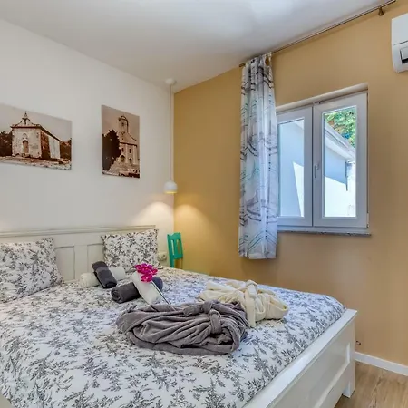Leta - Luxury In A Oasis With Heated Swimming Pool, Fitness Center And Summer Kitchen - Kvarner Villa Hreljin