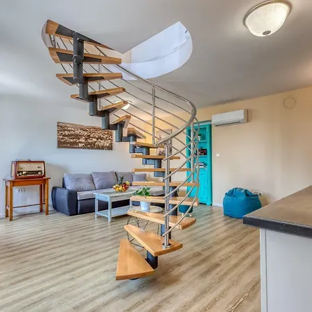 Leta - Luxury In A Oasis With Heated Swimming Pool, Fitness Center And Summer Kitchen - Kvarner