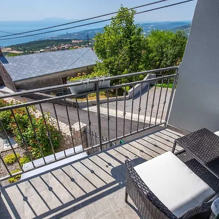 Leta In A Oasis With Fitness, Souna, Heated Pool & Barbecue, Kvarner * Hreljin