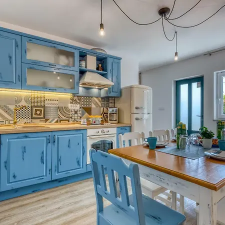 Villa Leta - Luxury In A Oasis With Heated Swimming Pool, Fitness Center And Summer Kitchen - Kvarner