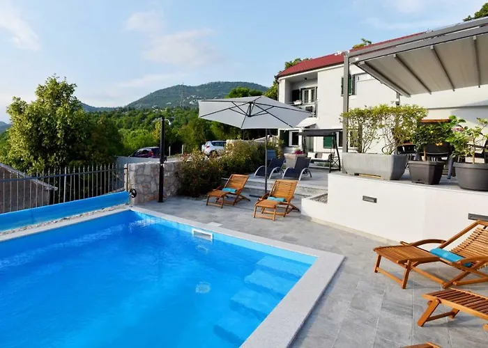 Villa Leta - Luxury In A Oasis With Heated Swimming Pool, Fitness Center And Summer Kitchen - Kvarner *