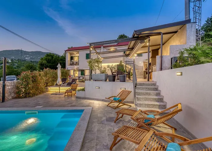 Leta - Luxury In A Oasis With Heated Swimming Pool, Fitness Center And Summer Kitchen - Kvarner Hreljin
