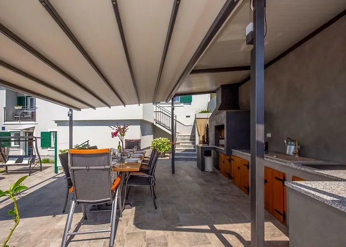 Leta - Luxury In A Oasis With Heated Swimming Pool, Fitness Center And Summer Kitchen - Kvarner