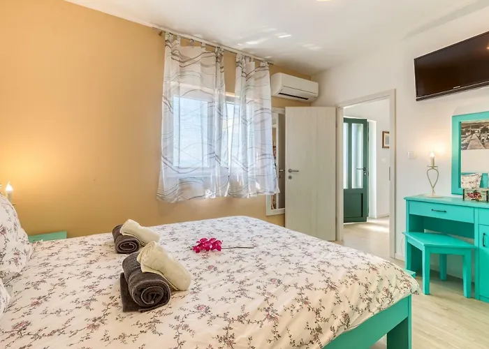 Villa Leta - Luxury In A Oasis With Heated Swimming Pool, Fitness Center And Summer Kitchen - Kvarner Hreljin