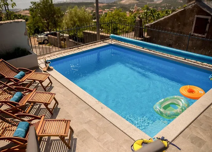Leta - Luxury In A Oasis With Heated Swimming Pool, Fitness Center And Summer Kitchen - Kvarner Hreljin