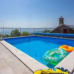 Leta - Luxury In A Oasis With Heated Swimming Pool, Fitness Center And Summer Kitchen - Kvarner