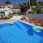Leta - Luxury In A Oasis With Heated Swimming Pool, Fitness Center And Summer Kitchen - Kvarner Villa