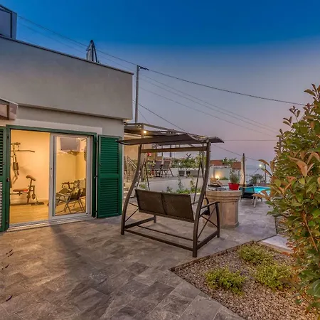 Villa Leta - Luxury Villa In A Green Oasis With Heated Swimming Pool, Fitness Center And Summer Kitchen - Kvarner *