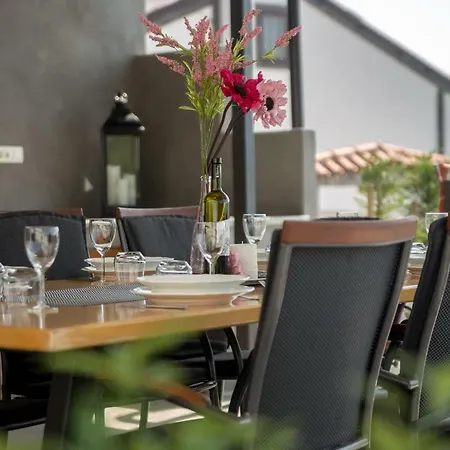 Leta - Luxury In A Oasis With Heated Swimming Pool, Fitness Center And Summer Kitchen - Kvarner *