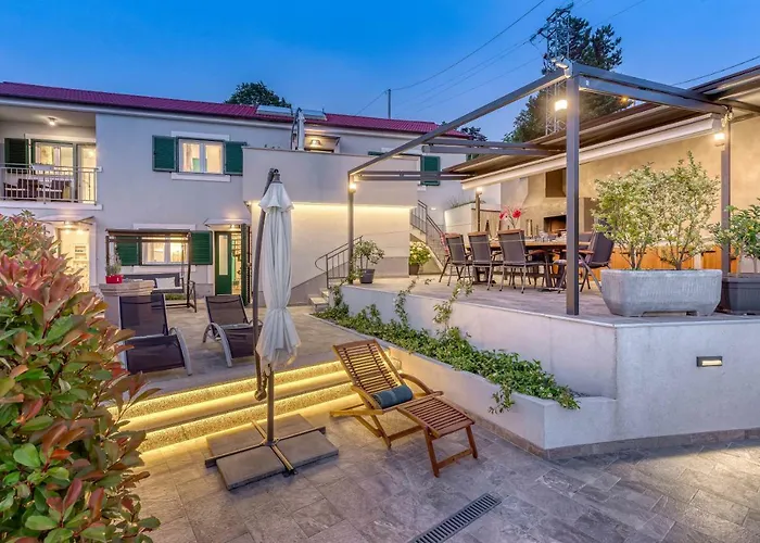 Leta - Luxury In A Oasis With Heated Swimming Pool, Fitness Center And Summer Kitchen - Kvarner Villa
