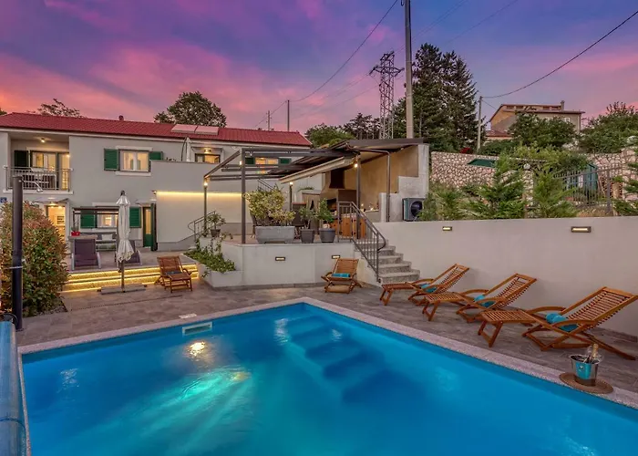 Villa Leta - Luxury In A Oasis With Heated Swimming Pool, Fitness Center And Summer Kitchen - Kvarner