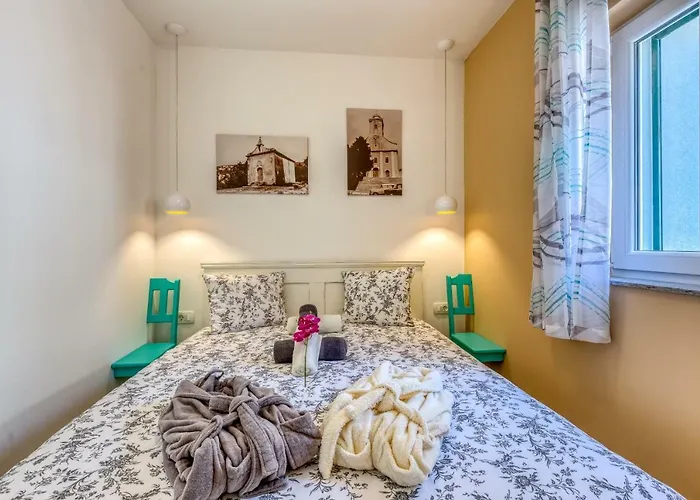 Leta - Luxury In A Oasis With Heated Swimming Pool, Fitness Center And Summer Kitchen - Kvarner