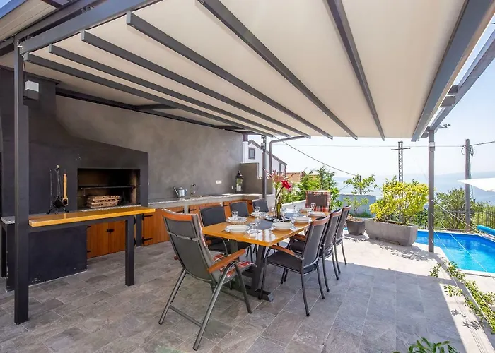 Leta - Luxury In A Oasis With Heated Swimming Pool, Fitness Center And Summer Kitchen - Kvarner * Hreljin