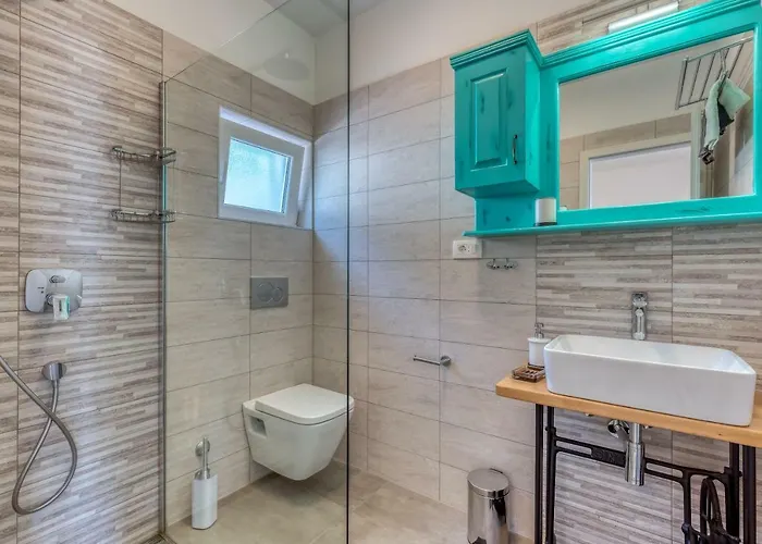 Leta - Luxury In A Oasis With Heated Swimming Pool, Fitness Center And Summer Kitchen - Kvarner Hreljin